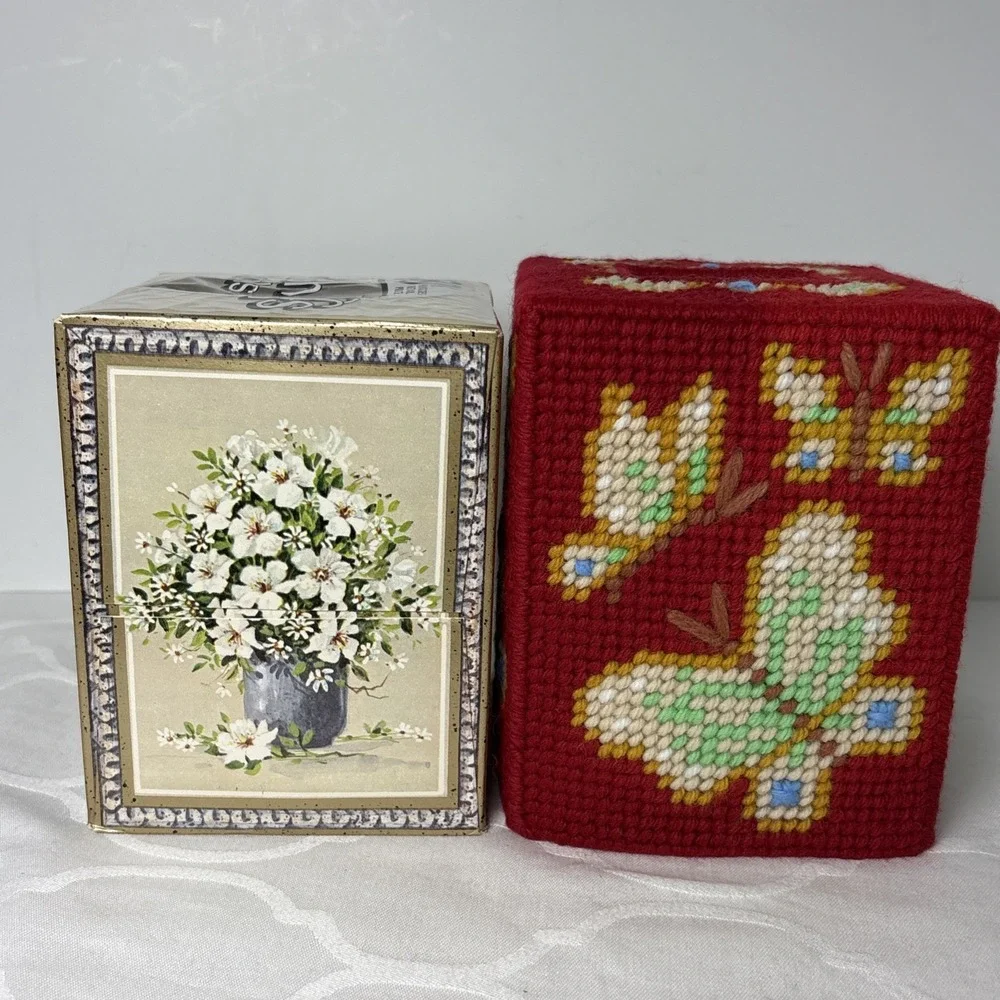 VTG Posh Puffs Tissues Handmade Cover Box Needlepoint Yarn Homemade Butterflies